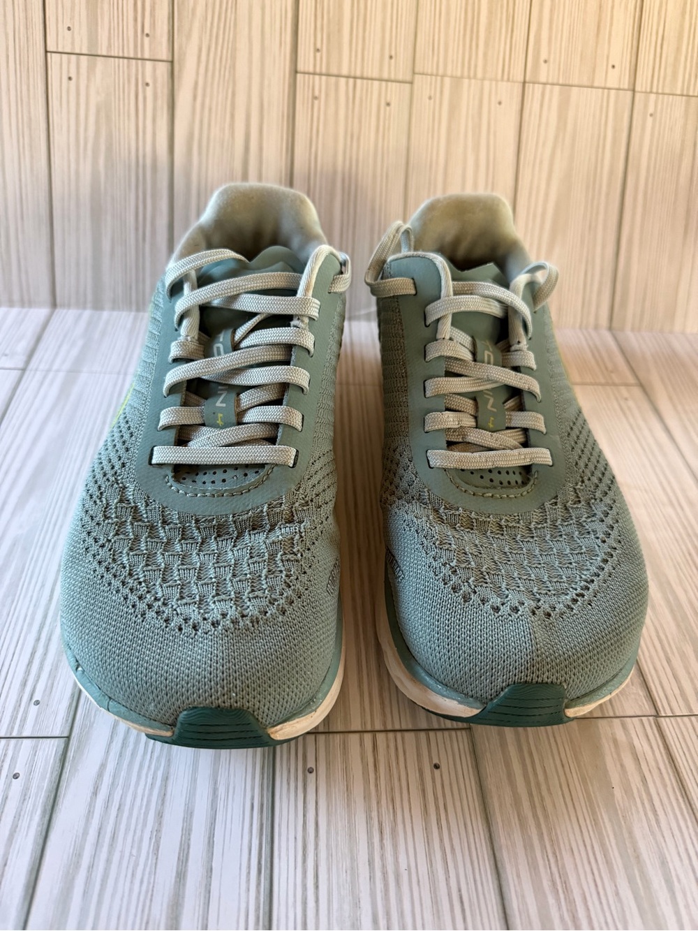 Altra Shoes Women’s Sz 7.5 Torin 4.5 Foot shape Knit Green Running Sneakers Walk - Picture 7 of 12